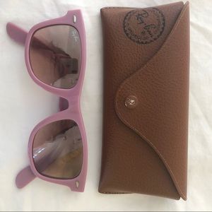 Pink Ray Ban Wayfarers